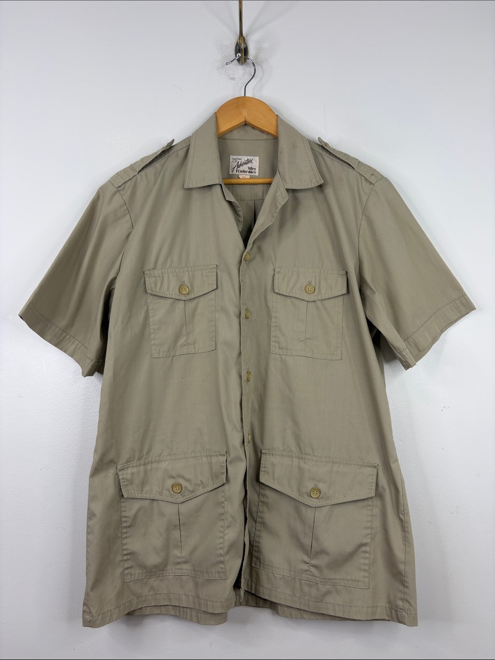 Vintage Tilley Endurables Shirt Mens Large Beige Short Sleeve Pockets Travel